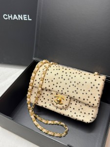 ЖЕНСКАЯ СУМКА CHANEL CHEETAH PRINT MEDIUM FLAP BAG ЖЕНСКАЯ СУМКА CHANEL CHEETAH PRINT MEDIUM FLAP BAG