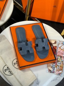 ЖЕНСКИЕ ШЛЕПАНЦЫ HERMES СИНИЕ ЖЕНСКИЕ ШЛЕПАНЦЫ HERMES СИНИЕ