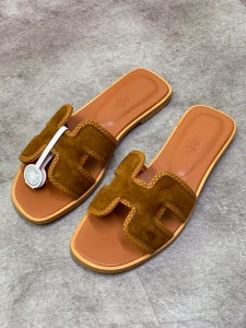 ЖЕНСКИЕ ШЛЕПАНЦЫ HERMES КОРИЧНЕВЫЕ ЖЕНСКИЕ ШЛЕПАНЦЫ HERMES КОРИЧНЕВЫЕ