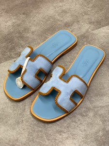 ЖЕНСКИЕ ШЛЕПАНЦЫ HERMES ГОЛУБЫЕ ЖЕНСКИЕ ШЛЕПАНЦЫ HERMES ГОЛУБЫЕ