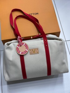 ЖЕНСКАЯ ДОРОЖНАЯ СУМКА LOUIS VUITTON ЖЕНСКАЯ ДОРОЖНАЯ СУМКА LOUIS VUITTON