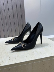 ЖЕНСКИЕ КОЖАНЫЕ ТУФЛИ GUCCI ЧЕРНЫЕ ЖЕНСКИЕ КОЖАНЫЕ ТУФЛИ GUCCI ЧЕРНЫЕ