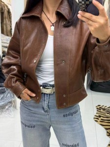 ЖЕНСКАЯ КОЖАНАЯ КУРТКА SAINT LAURENT ШОКОЛАДНАЯ