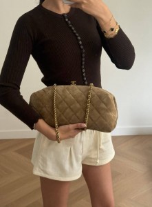ЖЕНСКАЯ ЗАМШЕВАЯ СУМКА КЛАТЧ CHANEL КОРИЧНЕВАЯ