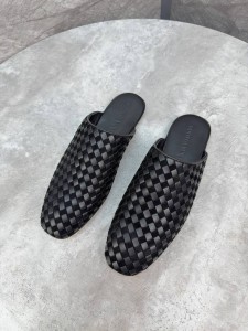 МУЖСКИЕ КОЖАНЫЕ МЮЛИ BOTTEGA VENETA ЧЕРНЫЕ