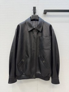 ЖЕНСКАЯ КОЖАНАЯ КУРТКА CHANEL ЧЕРНАЯ
