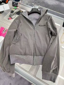 ЖЕНСКИЙ БОМБЕР BALENCIAGA СЕРЫЙ