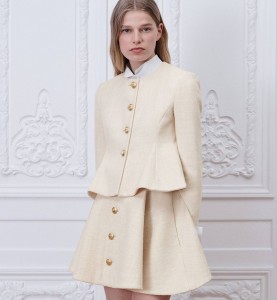 ЖЕНСКИЙ КОСТЮМ CHRISTIAN DIOR БЕЛЫЙ