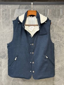 МУЖСКАЯ ЖИЛЕТКА BRUNELLO CUCINELLI СИНИЕ