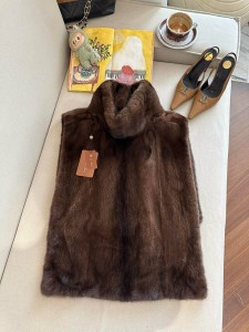 ЖЕНСКАЯ НОРКОВАЯ МАНИШКА LORO PIANA ШОКОЛАДНАЯ