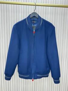 МУЖСКОЙ КАШЕМИРОВЫЙ БОМБЕР KITON СИНИЙ МУЖСКОЙ КАШЕМИРОВЫЙ БОМБЕР KITON СИНИЙ