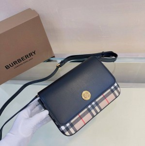 ЖЕНСКАЯ СУМКА BURBERRY ЧЕРНАЯ