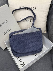 МУЖСКАЯ ЗАМШЕВАЯ СУМКА BOTTEGA VENETA СИНЯЯ