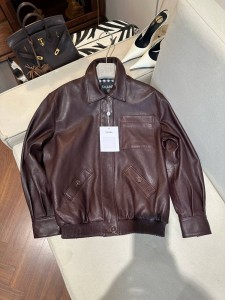 ЖЕНСКАЯ КОЖАНАЯ КУРТКА CHANEL БОРДОВАЯ