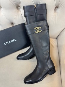 ЖЕНСКИЕ КОЖАНЫЕ САПОГИ CHANEL ЧЕРНЫЕ