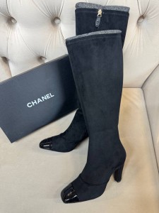 ЖЕНСКИЕ ЗАМШЕВЫЕ САПОГИ CHANEL ЧЕРНЫЕ
