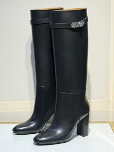 ЖЕНСКИЕ КОЖАНЫЕ САПОГИ HERMES ЧЕРНЫЕ