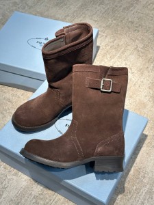 ЖЕНСКИЕ ЗАМШЕВЫЕ БОТИНКИ PRADA ШОКОЛАДНЫЕ