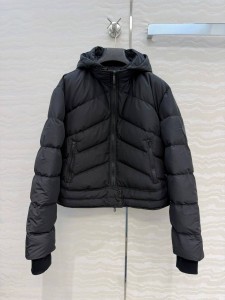 ЖЕНСКИЙ ПУХОВИК HERMES ЧЕРНЫЙ
