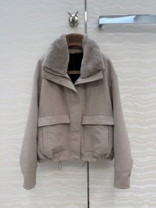 ЖЕНСКАЯ КАШЕМИРОВАЯ КУРТКА LORO PIANA С МЕХОМ НОРКИ