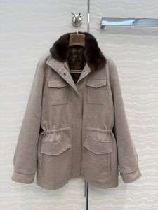 ЖЕНСКАЯ КАШЕМИРОВАЯ КУРТКА LORO PIANA С МЕХОМ НОРКИ