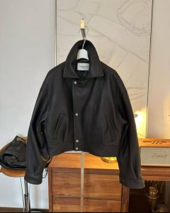 ЖЕНСКАЯ КОЖАНАЯ КУРТКА SAINT LAURENT ЧЕРНАЯ