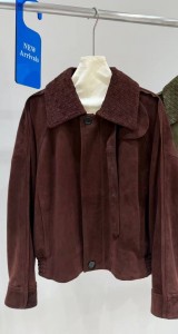 ЖЕНСКАЯ ЗАМШЕВАЯ КУРТКА BOTTEGA VENETA ШОКОЛАДНАЯ