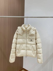 ЖЕНСКИЙ ПУХОВИК MONCLER БЕЛЫЙ