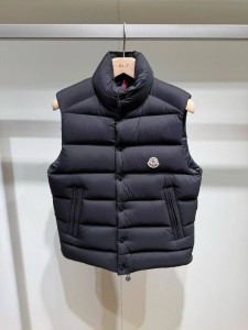 МУЖСКОЙ ЖИЛЕТ MONCLER