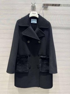 ЖЕНСКОЕ ПАЛЬТО PRADA ЧЕРНОЕ