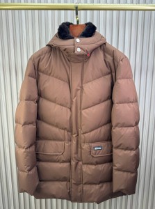 МУЖСКОЙ ПУХОВИК С МЕХОМ БОБРА KITON КОРИЧНЕВЫЙ