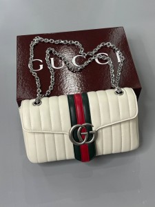ЖЕНСКАЯ КОЖАНАЯ СУМКА GUCCI БЕЛАЯ