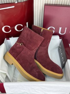 ЖЕНСКИЕ ЗАМШЕВЫЕ БОТИНКИ GUCCI ВИШНЕВЫЕ