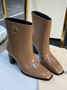 ЖЕНСКИЕ ЛАКИРОВАНЫЕ БОТИЛЬОНЫ SAINT LAURENT КОРИЧНЕВЫЕ