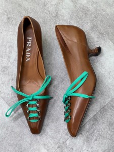 ЖЕНСКИЕ КОЖАНЫЕ ТУФЛИ PRADA КОРИЧНЕВЫЕ