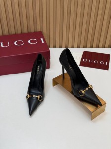 ЖЕНСКИЕ КОЖАНЫЕ ТУФЛИ GUCCI ЧЕРНЫЕ