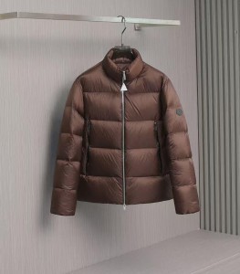 МУЖСКОЙ ПУХОВИК MONCLER ШОКОЛАДНЫЙ