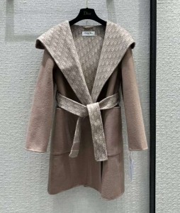 ЖЕНСКОЕ БЕЖЕВОЕ КОРОТКОЕ ПАЛЬТО CHRISTIAN DIOR