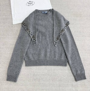 ЖЕНСКИЙ ДЖЕМПЕР PRADA СЕРЫЙ
