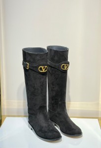 ЖЕНСКИЕ ЗАМШЕВЫЕ САПОГИ VALENTINO ЧЕРНЫЕ