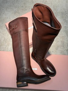 ЖЕНСКИЕ КОЖАНЫЕ БОТФОРТЫ MIU MIU  ШОКОЛАДНЫЕ