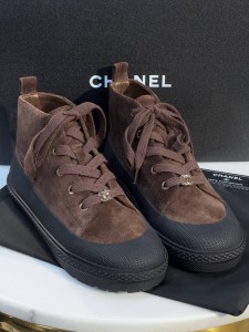ЖЕНСКИЕ ЗАМШЕВЫЕ ПОЛУБОТИНКИ CHANEL ШОКОЛАДНЫЕ ЖЕНСКИЕ ЗАМШЕВЫЕ ПОЛУБОТИНКИ CHANEL ШОКОЛАДНЫЕ