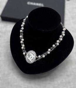 Ожерелье Chanel