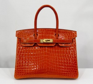 Hermes Birkin. 30  cm Gold