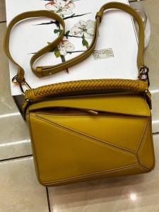 Small Puzzle Bag in Mellow calfskin Loewe