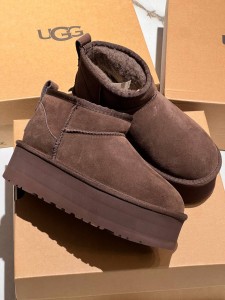 Классические Ugg на платформе