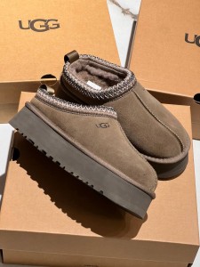 Короткие Ugg