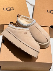 Короткие Ugg