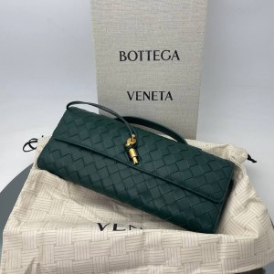 Клатч Bottega Veneta