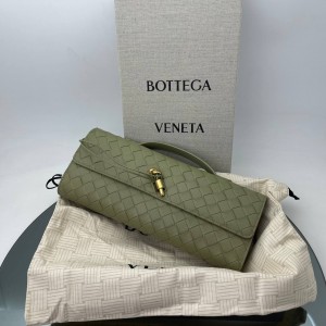 Клатч Bottega Veneta